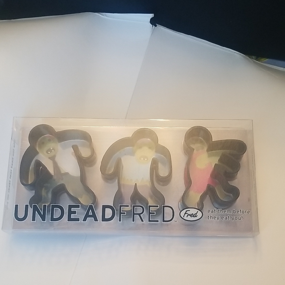 Fred Zombie Cookie Cutters - Black and Pink BNIP